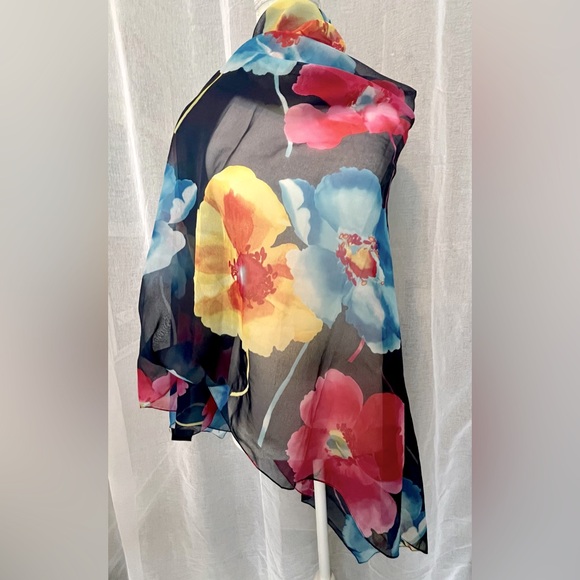 The Art of Scarf, Tie Rack oversized floral scarf - Picture 3 of 5